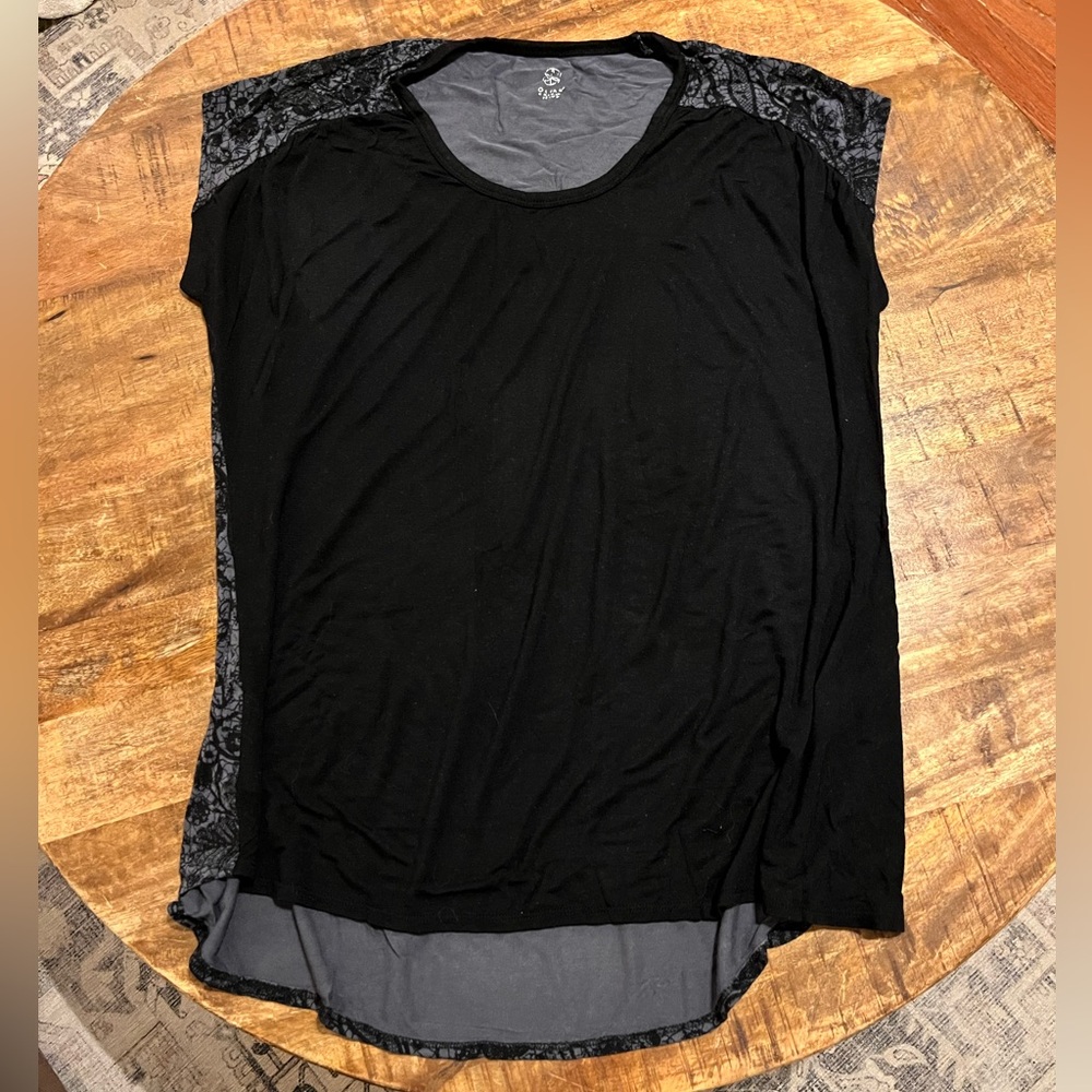 Gaiam Yoga Top - Size M